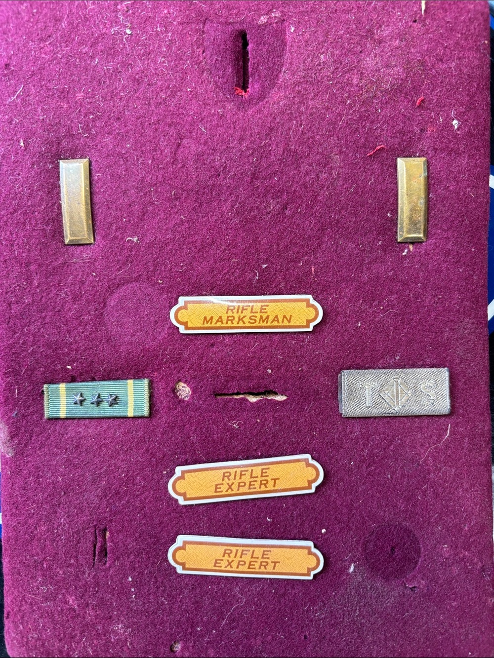 Historical Military Lieutenant Rank and Ribbon Qualification Devices on Burgundy